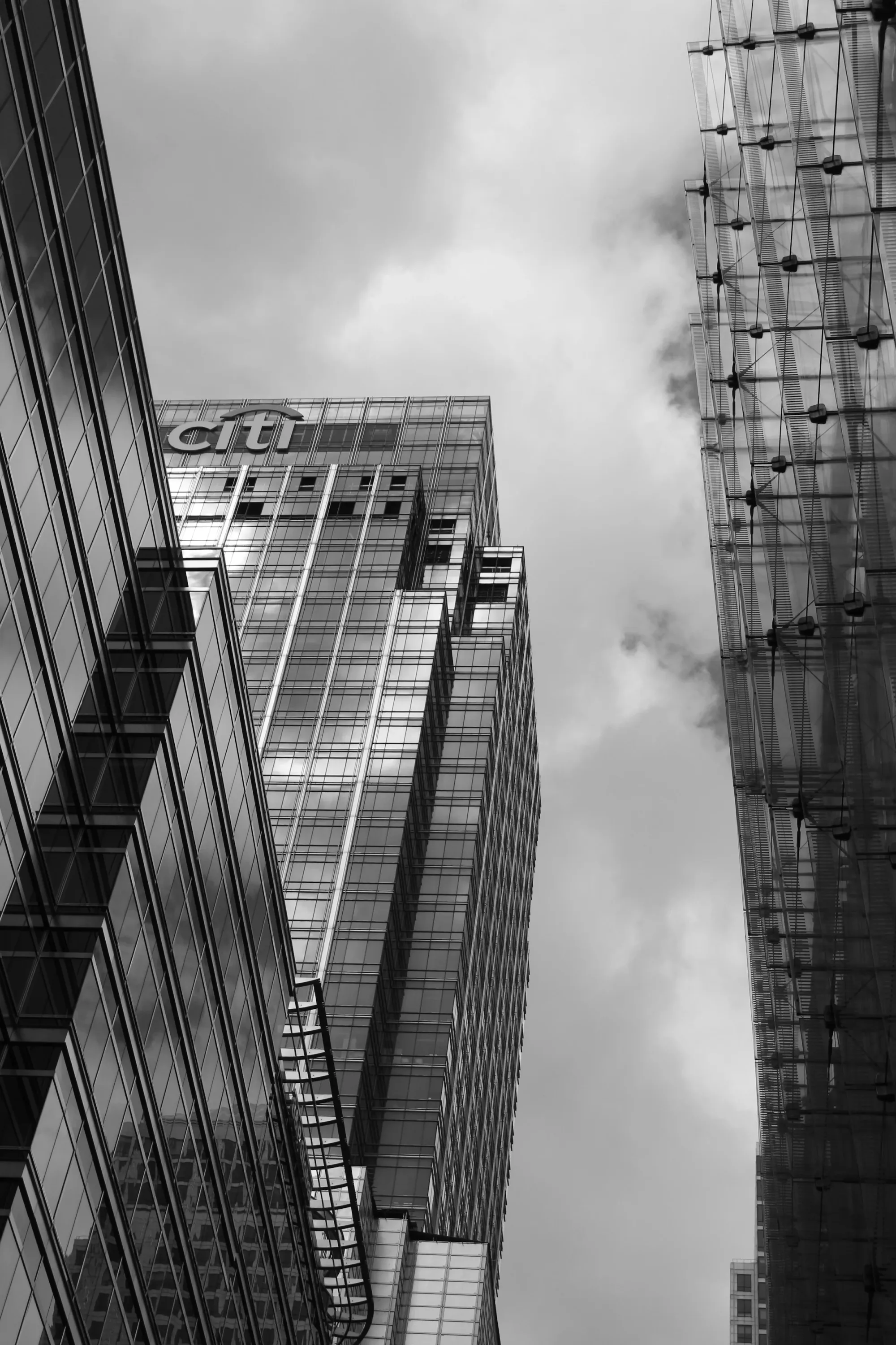 Citigroup Q4 2025: Profits Dip Despite Strong Banking Growth